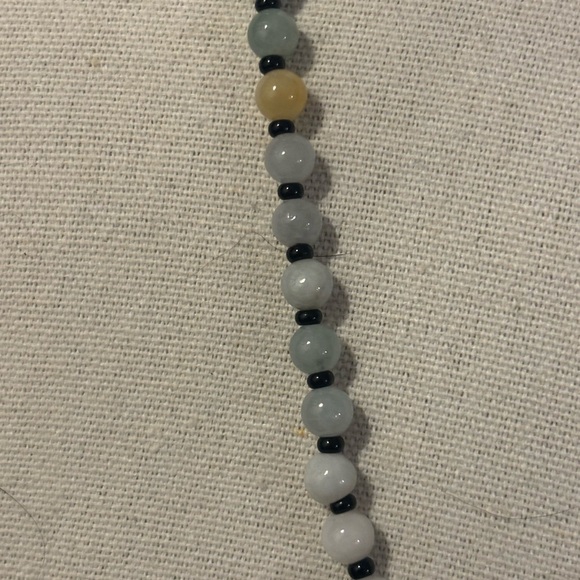 Jade Beaded Necklace with Jade Elephant Carved Pendant - Picture 2 of 8